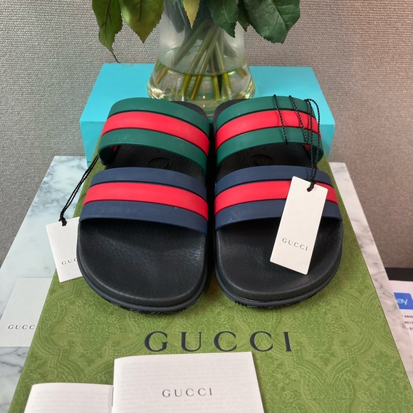 NIB NWT Gucci Men’s Black Rubber Striped Sandals Slides - Italian Size 11 - Picture 2 of 7